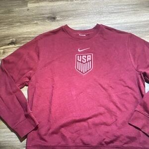 Nike USMNT Mens LARGE Crewneck Sweatshirt Soccer Red Center Swoosh Embroidered